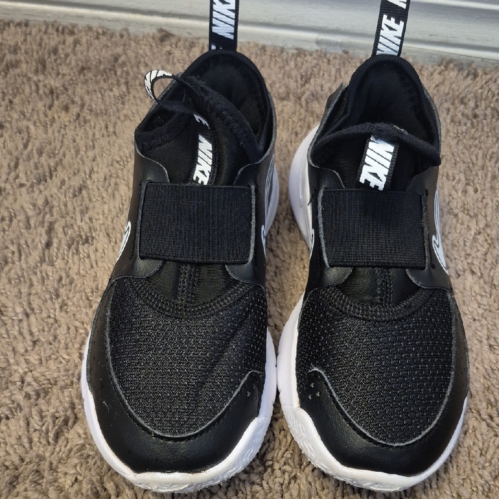 Nike Kids Black and White Slip-On Sneakers